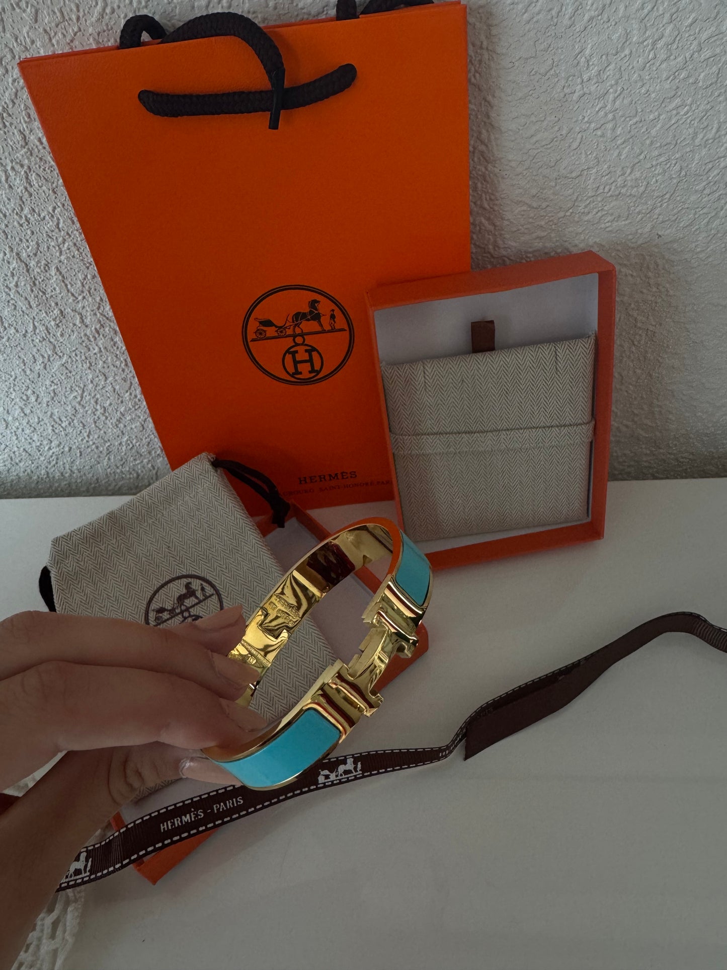 H Bracelet Blue met Doos en Zakje